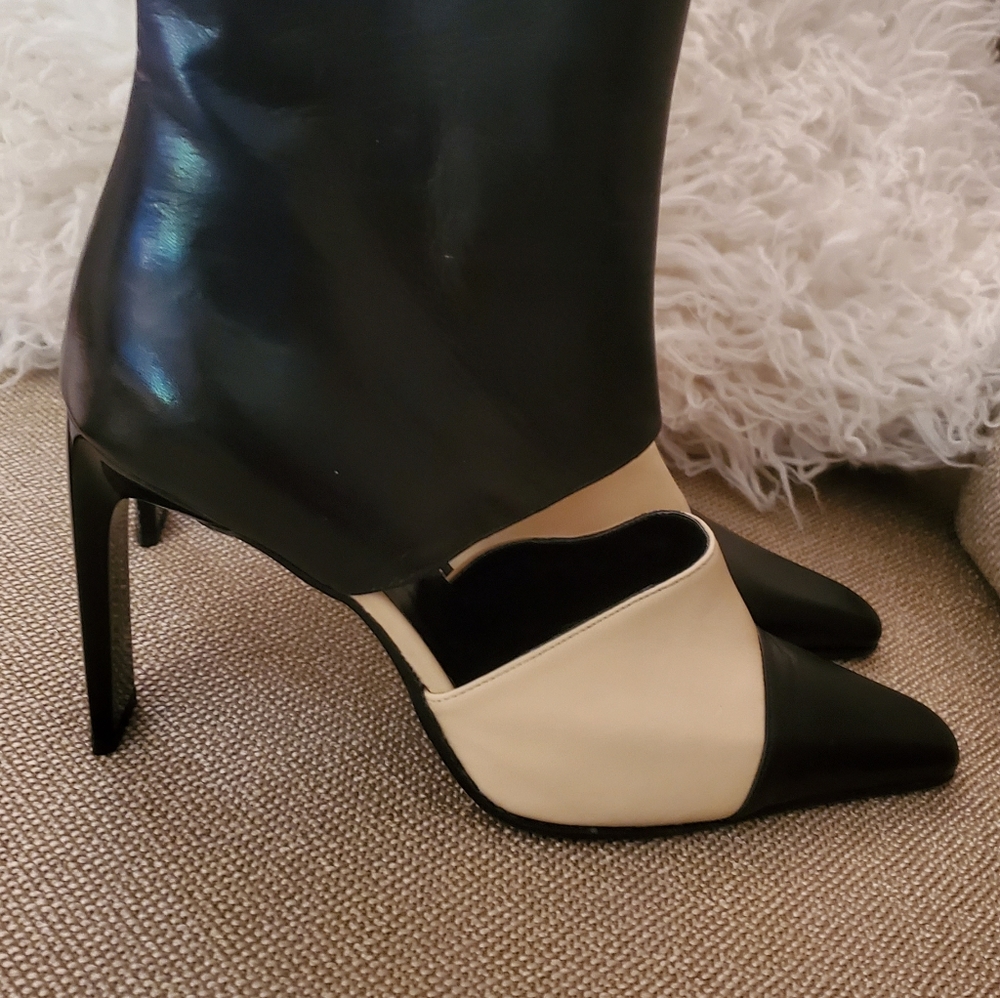 Fiorangelo Heels - Picture 2 of 3